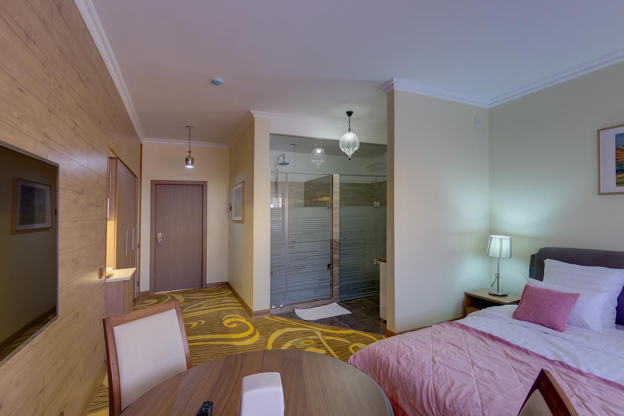 Beis Spa Hotel Resort Almati Kültér fotó