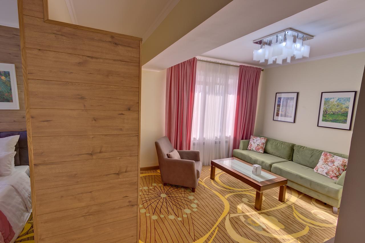 Beis Spa Hotel Resort Almati Kültér fotó