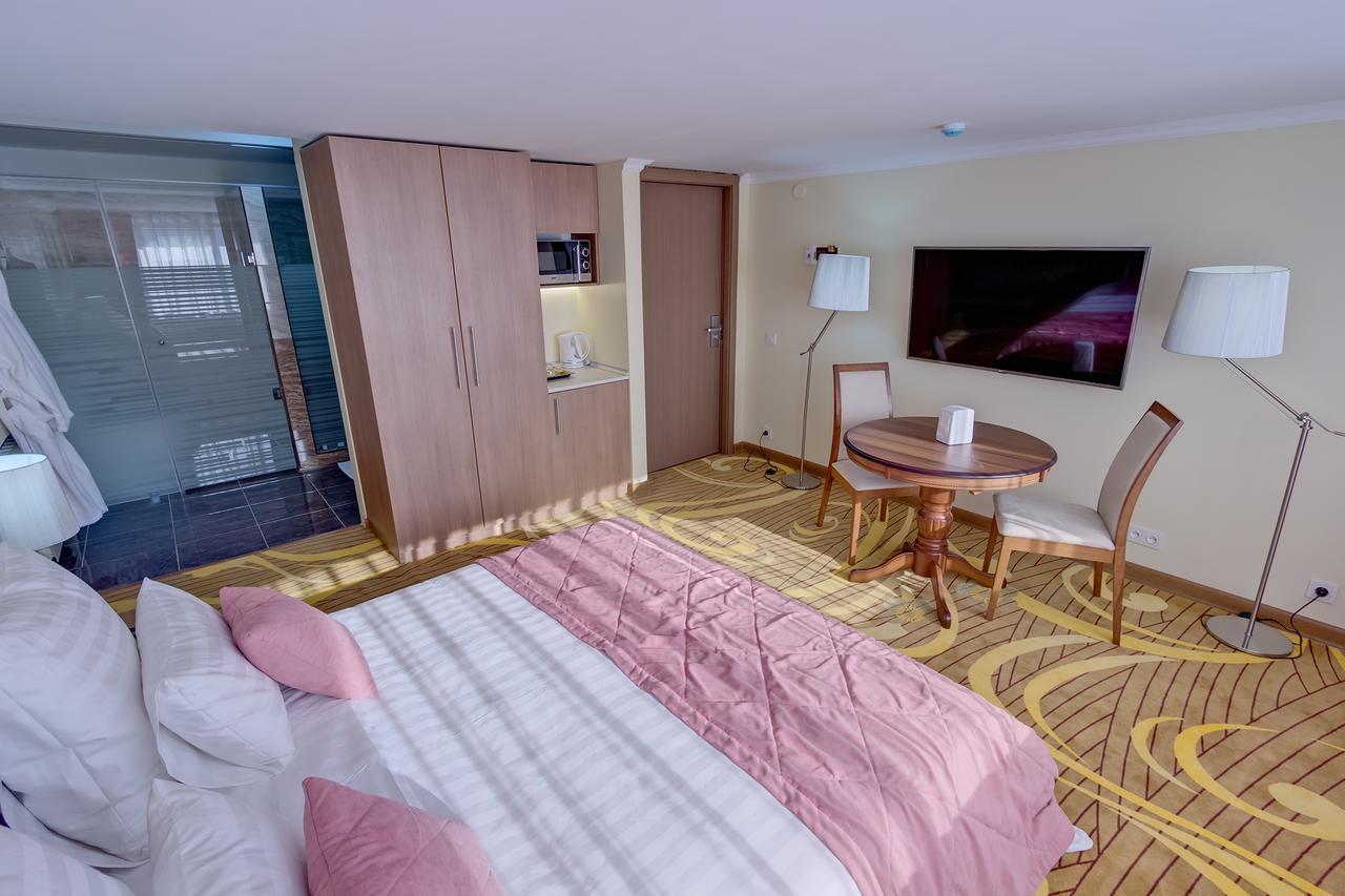 Beis Spa Hotel Resort Almati Kültér fotó